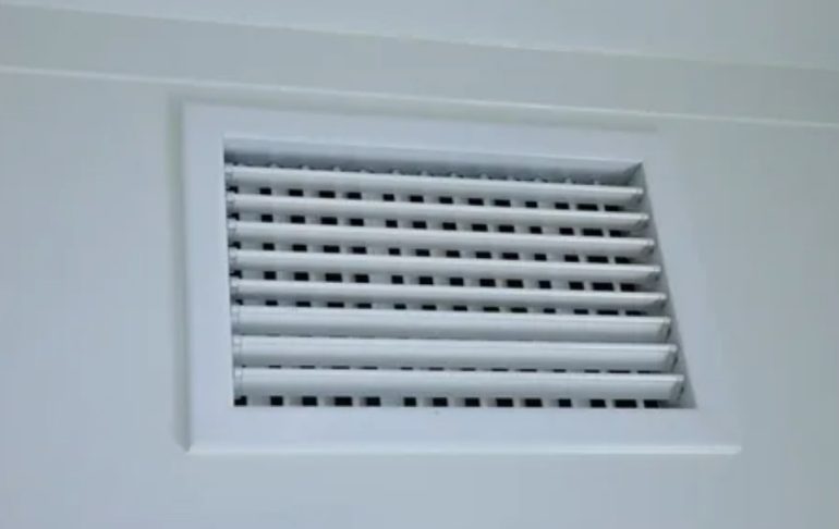 Решетка для прямоугольного воздуховода в офисе: тишина, чистый воздух и комфорт сотрудников